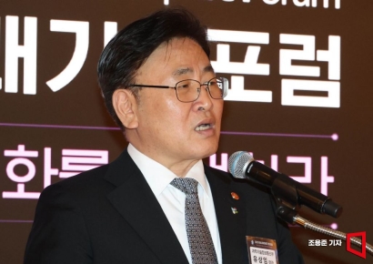 [2025 미래기업포럼]유상임 장관 “양자기술, 경제·안보 판도 바꿀 것…산학연 협력해야”