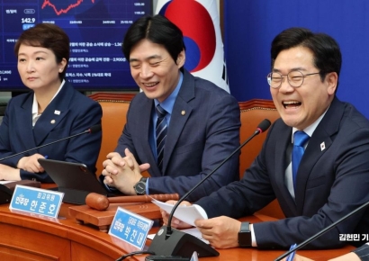 [포토] 박찬대 "집권 여당 새 진용 갖춰질 것…李정부 성공 뒷받침"