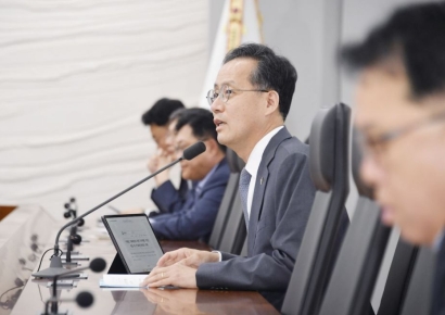 중동 위기 고조...韓경제 트럼프 관세에 고유가 겹악재 직격 우려