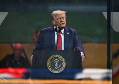 "다 내쫓으면 어떻게" 반발 커지자…트럼프, 농장·식당·호텔 단속 중단 지시