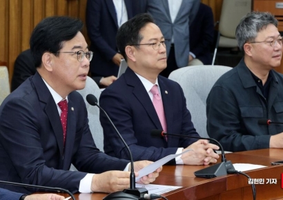 [포토] 송언석 원내대표 "혁신위 조속 추진...다시 전국 정당으로"