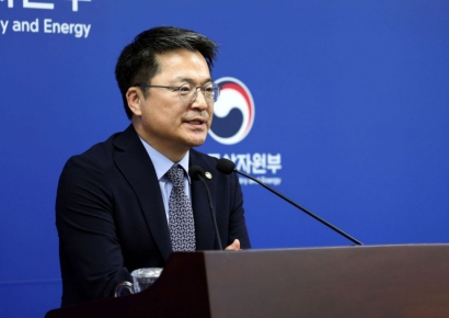 문신학 산업차관 "27일 기름값 인상 불가피"…최고가격제 상향 수순