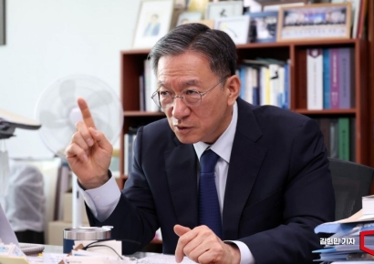 [공직자, 역량 검증이 먼저다]정성호 "최고의 에이스가 국정운영 참여할 수 있게 해야"