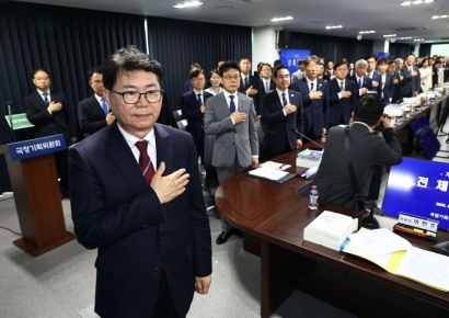 국정기획위, 세종서 부처별 업무보고 돌입…공약이행 계획 속도