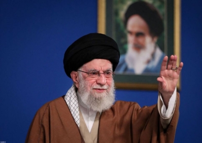 흔적도 없이 숨은 '이란 국부'…35년간 철권 통치