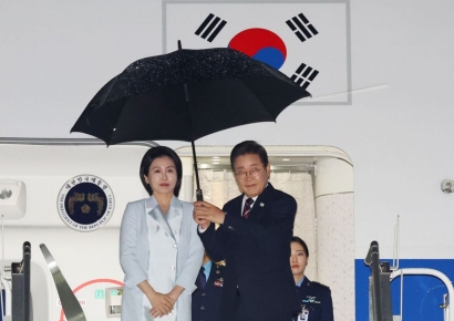 민주당 "李 대통령 첫 순방, 실용 외교 밑그림 성공적"