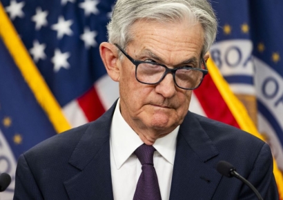 트럼프, 금리 2.5%P 인하 요구…"파월은 멍청이, 내가 더 잘할 것"