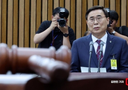 [포토] 이종석 국정원장 후보자 "굳건한 평화구축에 이바지하겠다"