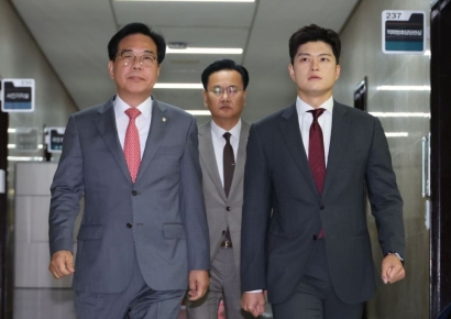 국민의힘 신임 원내 지도부 구성…유상범·김은혜 '2수석' 체제