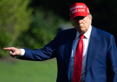 트럼프 "이란, 평화 아니면 비극…공격할 표적 많다"