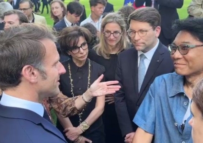 'K-팝을 만든 사람' 이수만, 프랑스서 대통령 만나 "현지 사무소 만들자" 