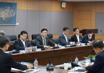 금융위, 증시 긴급 점검…"중동사태로 시장 불확실성 확대"
