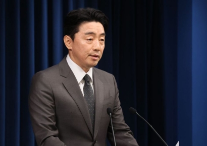 5·16 이후 첫 민간 출신 국방장관, 역대 첫 민노총 위원장 출신 고용장관