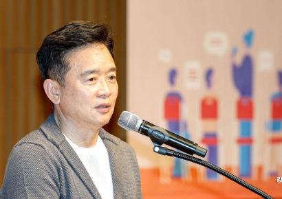 [포토] 축사하는 남경필 은구 대표