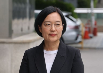 한성숙 장관 후보자, 취임 시 네이버 주식 전량 매각하기로