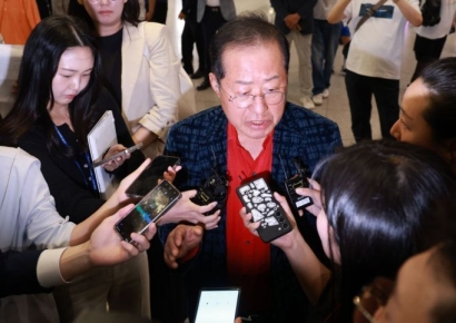 홍준표 "세상이 다시 부를 때까지 기다리겠다"…정계 복귀 여운?