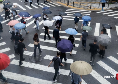 [포토] 전국 대부분 지역 장맛비 이어져