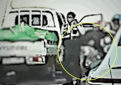 퇴근길 꽉 막힌 도로서 급성 심정지…차 멈추고 달려온 시민이 살렸다