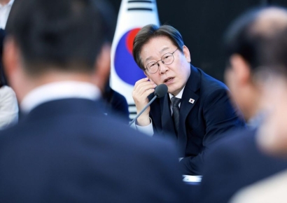 호남 찾은 李대통령 "광주 공항 문제, 의견 차이·오해로 나쁜 상황 지속"