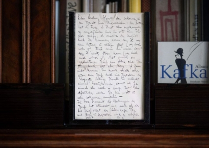 '끄적끄적' 공부 흔적 남은 노트…1억 넘은 가격에 팔린 까닭