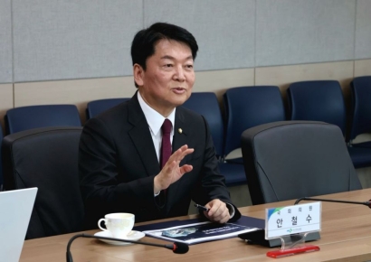 안철수, 김경수 장관급 위촉에 '러브버그' 소환한 이유