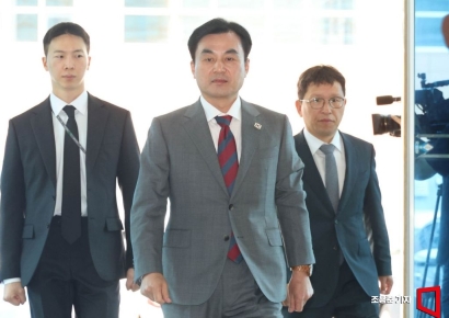 [포토] 안규백 국방부장관 후보자 첫 출근