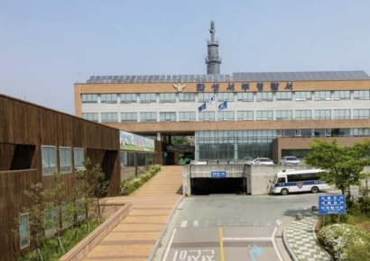 "택시가 사람 치고 다녀" 주민들 신고…택시기사 살해 후 달아난 20대 체포