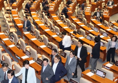 국민의힘, '상임위원장 선출' 본회의 불참...규탄대회 예고