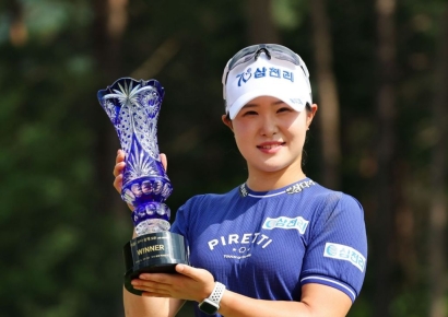 '버디 폭격기' 고지우, 54홀 최저타 타이…통산 3승