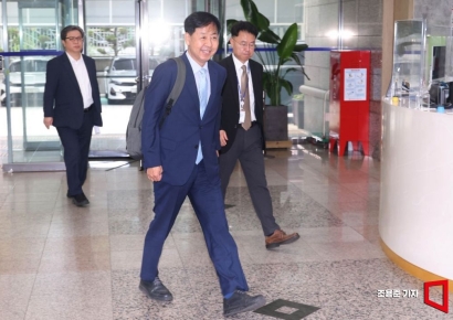 [포토] 출근하는 구윤철 경제부총리 후보자
