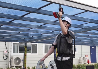 착용로봇·드론·무인배송…토목공사 현장에 적용한 첨단 건설기술