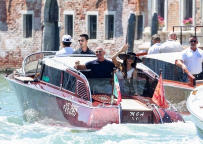 베이조스 호화 결혼식에 쓴 돈은 전 재산의 0.02%