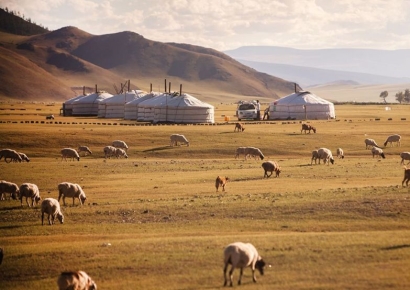 "일본·동남아 말고 여기"…요즘 여름휴가 예약 몰린다는 곳