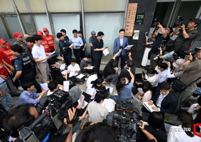 [포토] 특검 출석 전 기자회견 하는 임성근