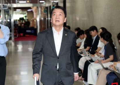 안철수 "민주당, 실세 '성남당'에 꼼짝 못해…무엇 위해 대선 치렀나"