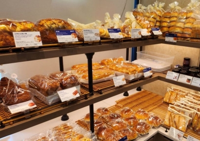 내가먹던 크림빵, 목동은 1900원, 명동은 2500원…"최대한 낡고 오래된 매장 가요"[빵값의 비밀]