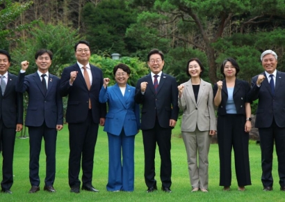 야5당 조국·화물연대 사면·복권 요청에…이 대통령, 실태파악 지시(종합)