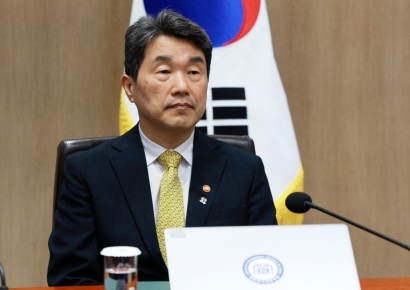 내란특검, 이주호 교육부 장관·박종준 전 경호처장 오후 소환