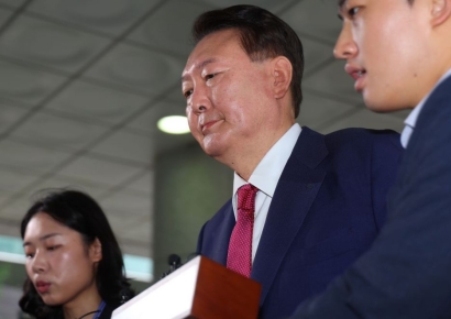 윤석열 前 대통령, 특검 2차 조사까지 마무리…구속영장 청구 검토