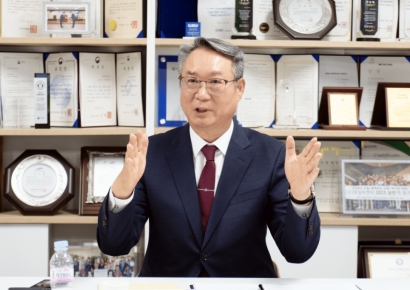 '무명회사'였는데 140배 껑충…7천만원 성과급 나온 이 회사