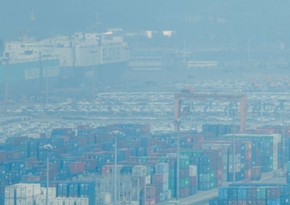 [포토] 평택항서 선적 앞둔 자동차