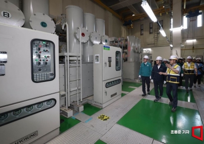 [포토] 이호현 산업2차관 전력수급 현장 점검