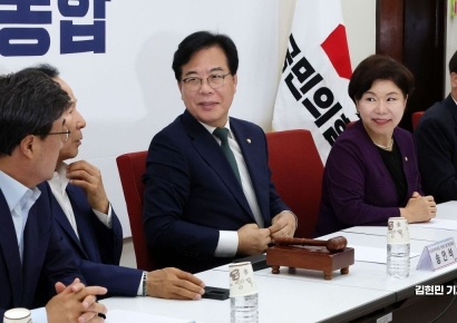 [포토] 긴급 비대위 갖는 송언석