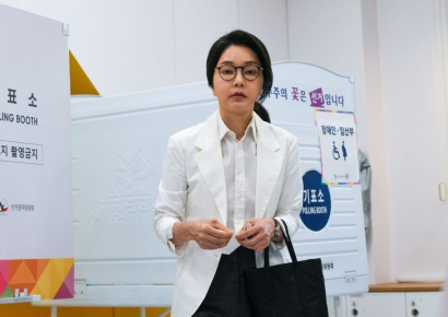 의혹 '정점' 김건희, 오늘 포토라인 선다… '피의자 신분' 소환 조사