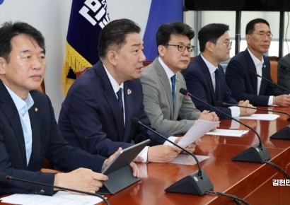 [포토] 與 김병기 “尹 재구속, 단죄의 시간…법정 최고형 내려야"