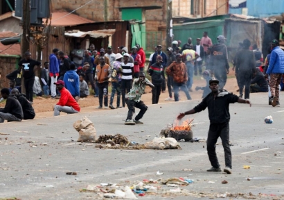 "시위대 다리 쏴라"…반정부 시위확산에 케냐 대통령이 한 말