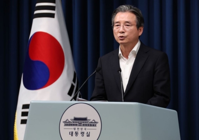 [단독]"RE100 산단에 대기업 2곳 이상 유치"…대통령실 나섰다