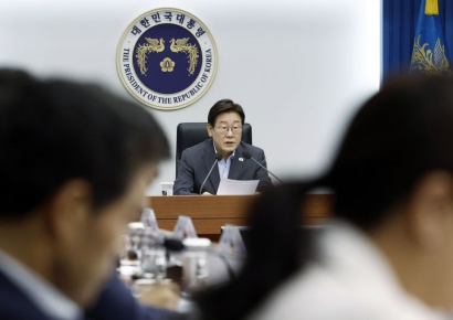 李대통령 "'제헌절' 공휴일 지정 검토하라"…헌법·국민주권 돌아보는 계기