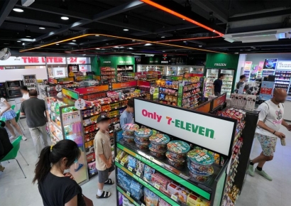 세븐일레븐, 미래형 모델 '뉴웨이브종각점' 신설