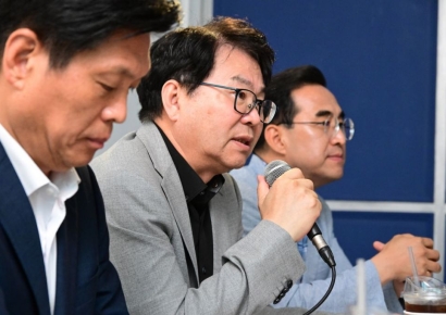 "정부조직 개편안 대통령에 1차 보고, 기재부·검찰 권한 조정 검토"